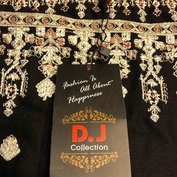 Tunic Top Embroidered - Picture 5 of 6